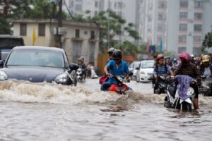 Mơ thấy nước ngập mênh mông