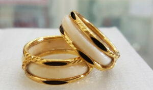 Mơ thấy nhẫn vàng đánh con gì